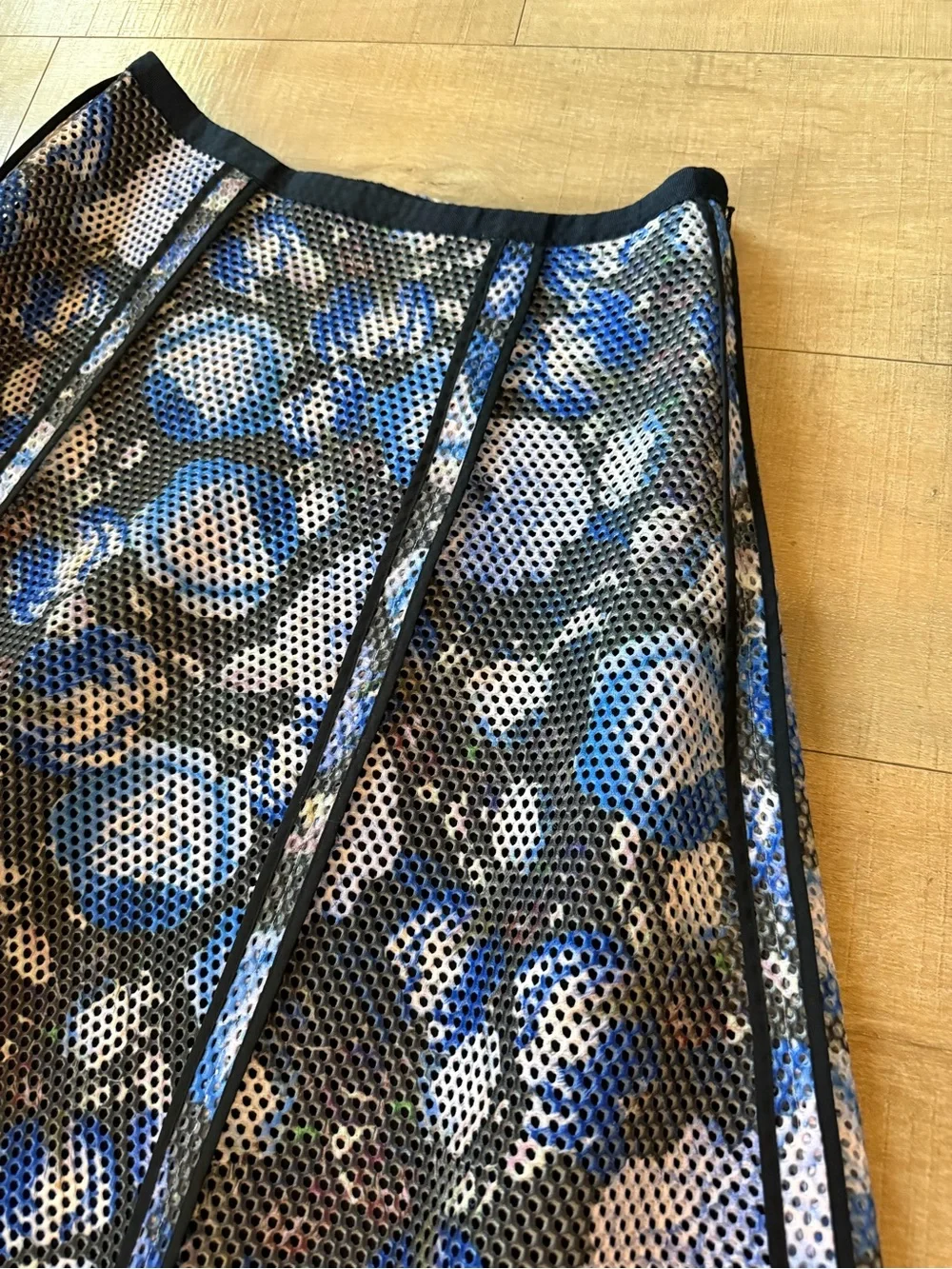 Noir Sachin + Babi Blue Black Gray florals Layered Mesh paneled Midi Skirt 6 - Picture 7 of 11